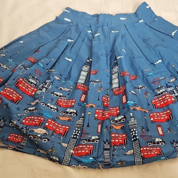 Novelty Blue Pleated Skater Skirt with British Cityscape Print - Picture 13 of 16
